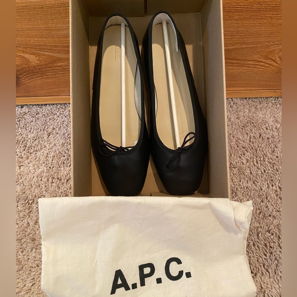 Brand-new, unworn in box A.P.C. black leather ballet flats, size 40 - US 9